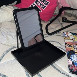 ✨ONE LEFT!✨ Mary Kay Mirror